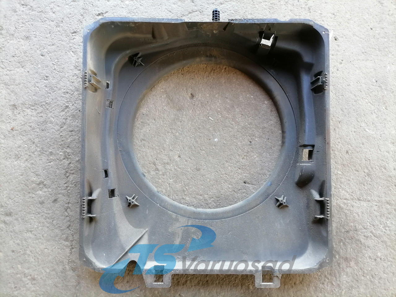 MAN Fan shroud 81066200145 - Radiador para Camión: foto 2 MAN Fan shroud 81066200145 - Radiador para Camión: foto 2