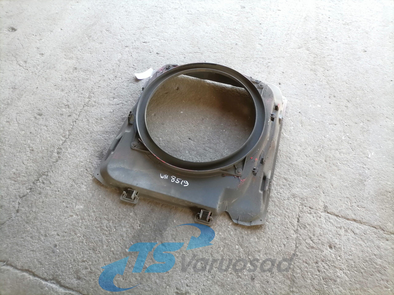MAN Fan shroud 81066200145 - Radiador para Camión: foto 1 MAN Fan shroud 81066200145 - Radiador para Camión: foto 1