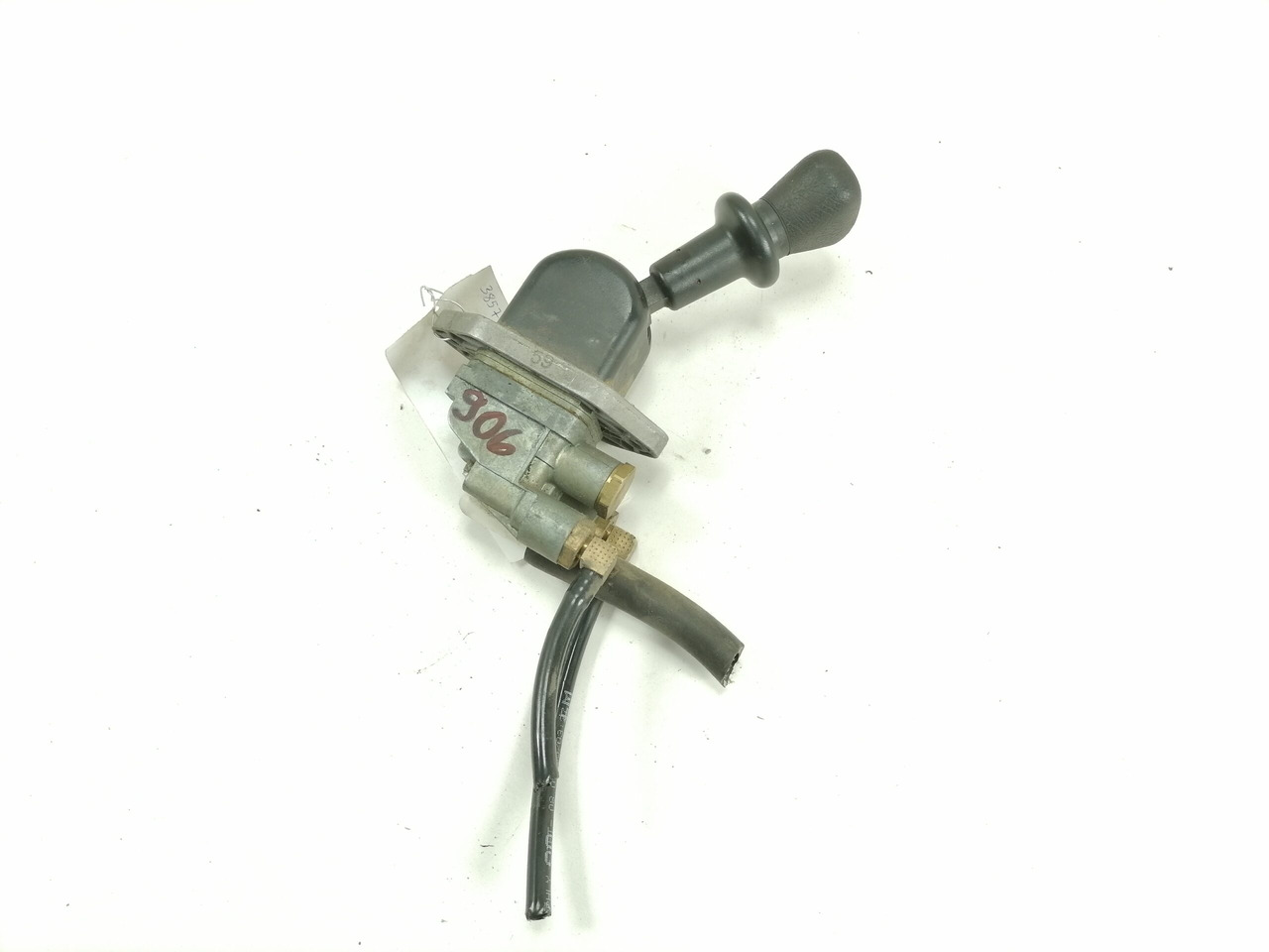 MAN Handbrake control lever - - Pieza universal para Camión: foto 1 MAN Handbrake control lever - - Pieza universal para Camión: foto 1