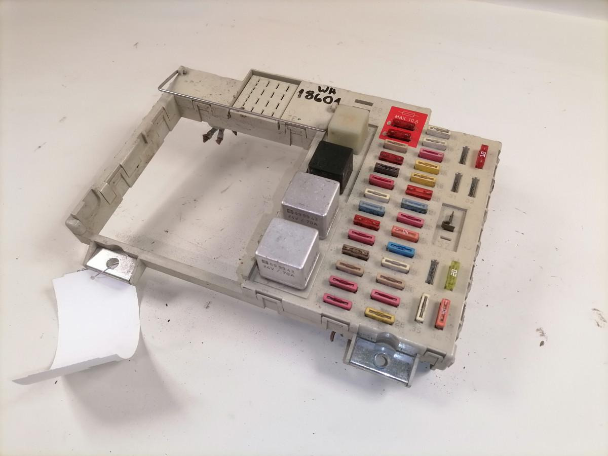 MAN Kaitsmepaneel 81254446074 - Fusible para Camión: foto 3 MAN Kaitsmepaneel 81254446074 - Fusible para Camión: foto 3