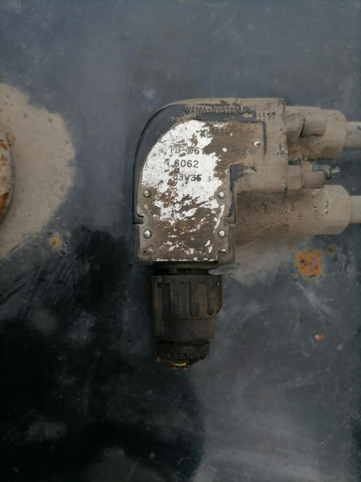MAN Kütusepaak 400L 81122015554 - Depósito de combustible para Camión: foto 2 MAN Kütusepaak 400L 81122015554 - Depósito de combustible para Camión: foto 2