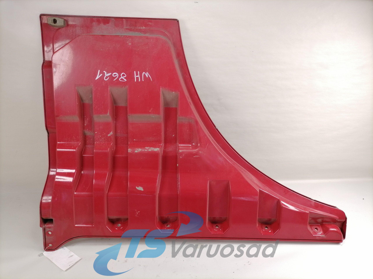 MAN Ukse pikendus, vasak 81626100019 - Puerta y piezas para Camión: foto 2 MAN Ukse pikendus, vasak 81626100019 - Puerta y piezas para Camión: foto 2