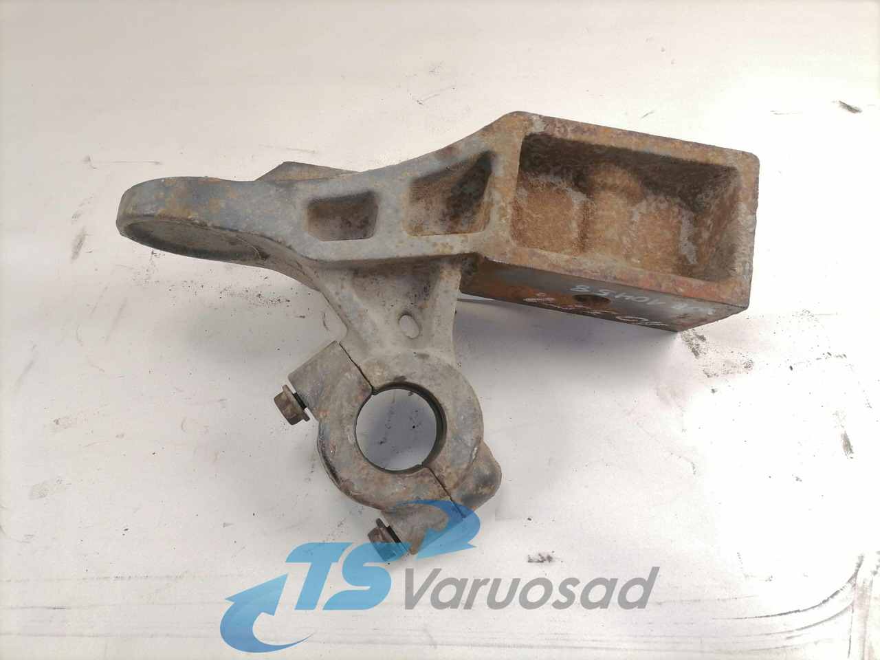 Mercedes-Benz Anti-roll bar bracket A9433234784 - Barra estabilizadora para Camión: foto 2 Mercedes-Benz Anti-roll bar bracket A9433234784 - Barra estabilizadora para Camión: foto 2