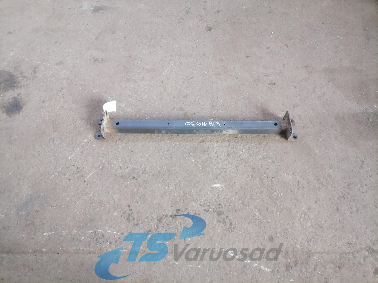 Mercedes-Benz Front bumper carrier A9413101722 - Parachoques para Camión: foto 1 Mercedes-Benz Front bumper carrier A9413101722 - Parachoques para Camión: foto 1