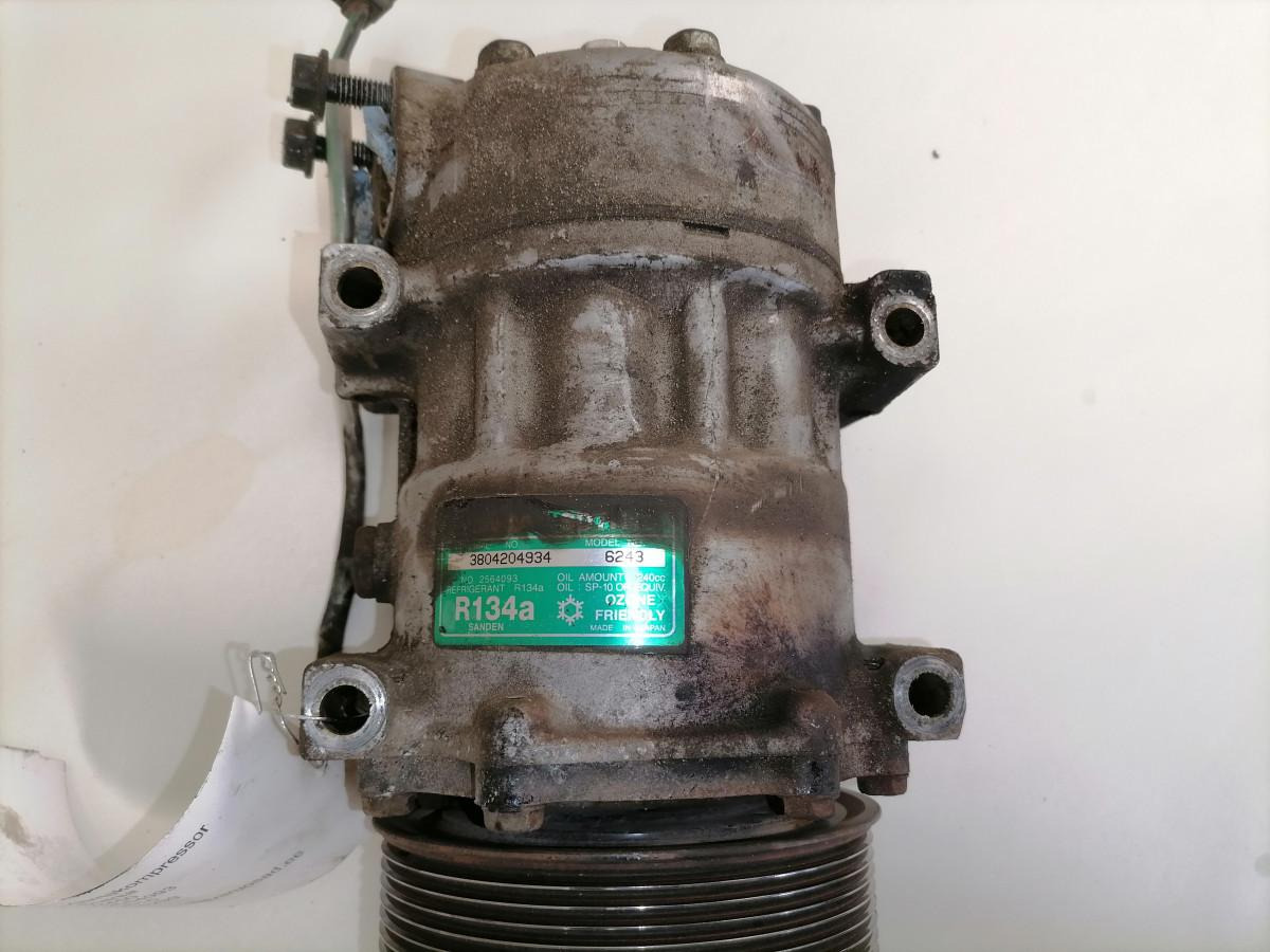Scania A/C compressor 2564093 - Calefacción/ Ventilación para Camión: foto 4 Scania A/C compressor 2564093 - Calefacción/ Ventilación para Camión: foto 4