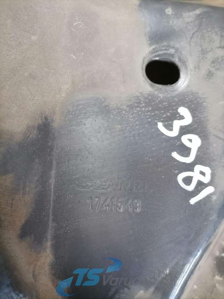 Scania Air filter housing carrier 1741549 - Sistema de admisión de aire para Camión: foto 4 Scania Air filter housing carrier 1741549 - Sistema de admisión de aire para Camión: foto 4
