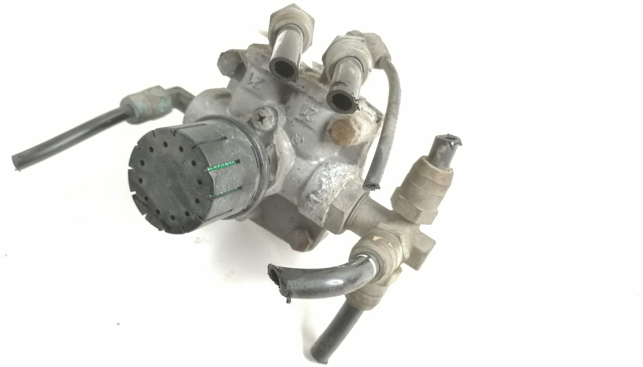Scania Air pressure control valve 1425183 - Válvula de freno para Camión: foto 1 Scania Air pressure control valve 1425183 - Válvula de freno para Camión: foto 1