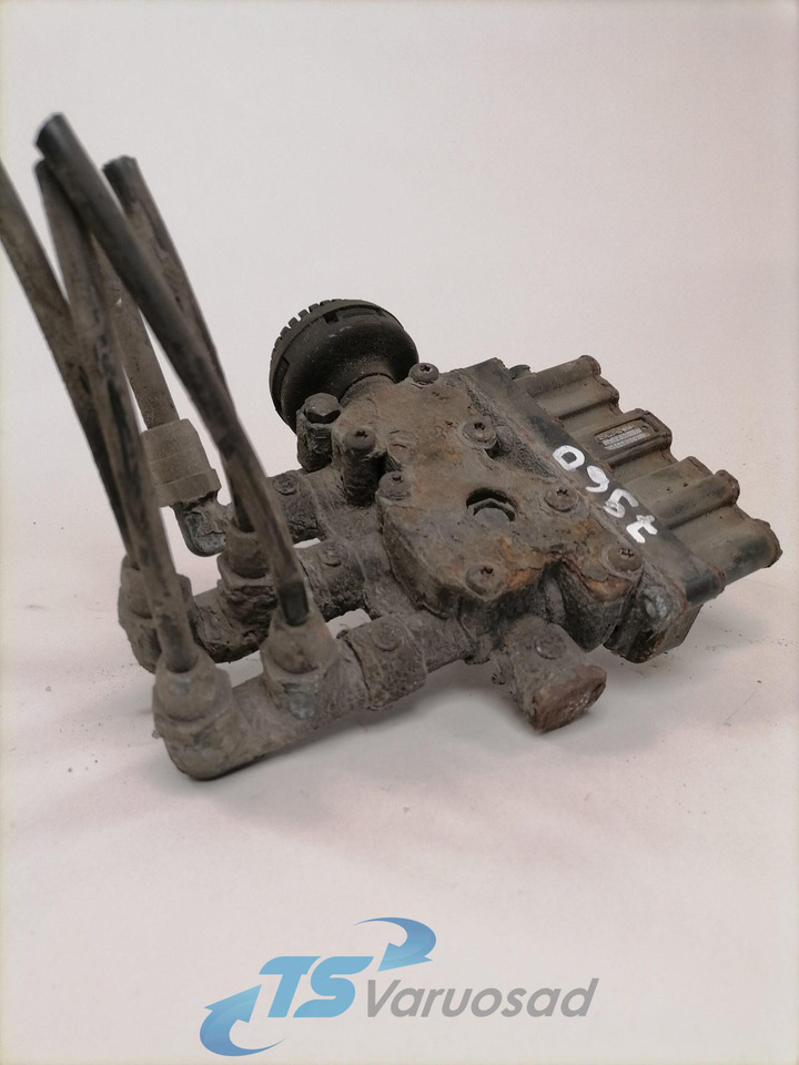 Scania Air suspension control valve, ECAS 1448079 - Válvula de freno para Camión: foto 1 Scania Air suspension control valve, ECAS 1448079 - Válvula de freno para Camión: foto 1