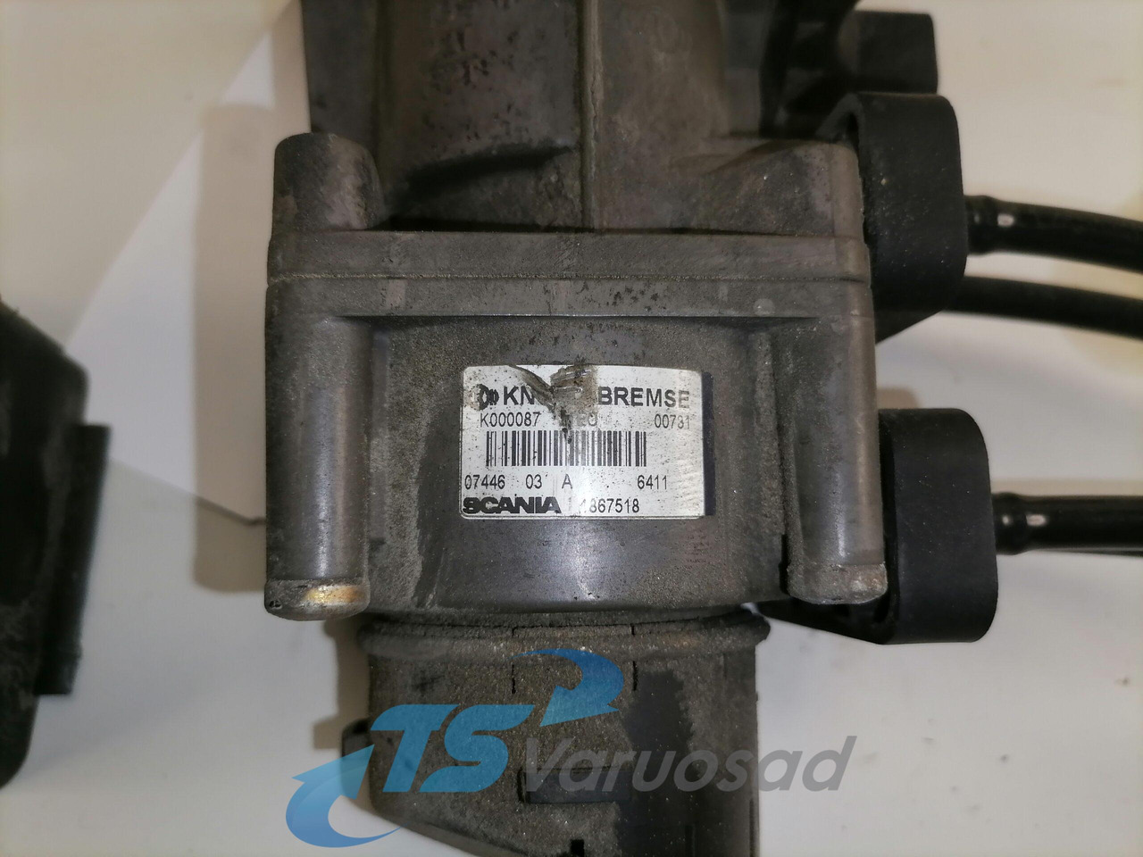 Scania Brake pressure control 1867518 - Válvula de freno para Camión: foto 2 Scania Brake pressure control 1867518 - Válvula de freno para Camión: foto 2