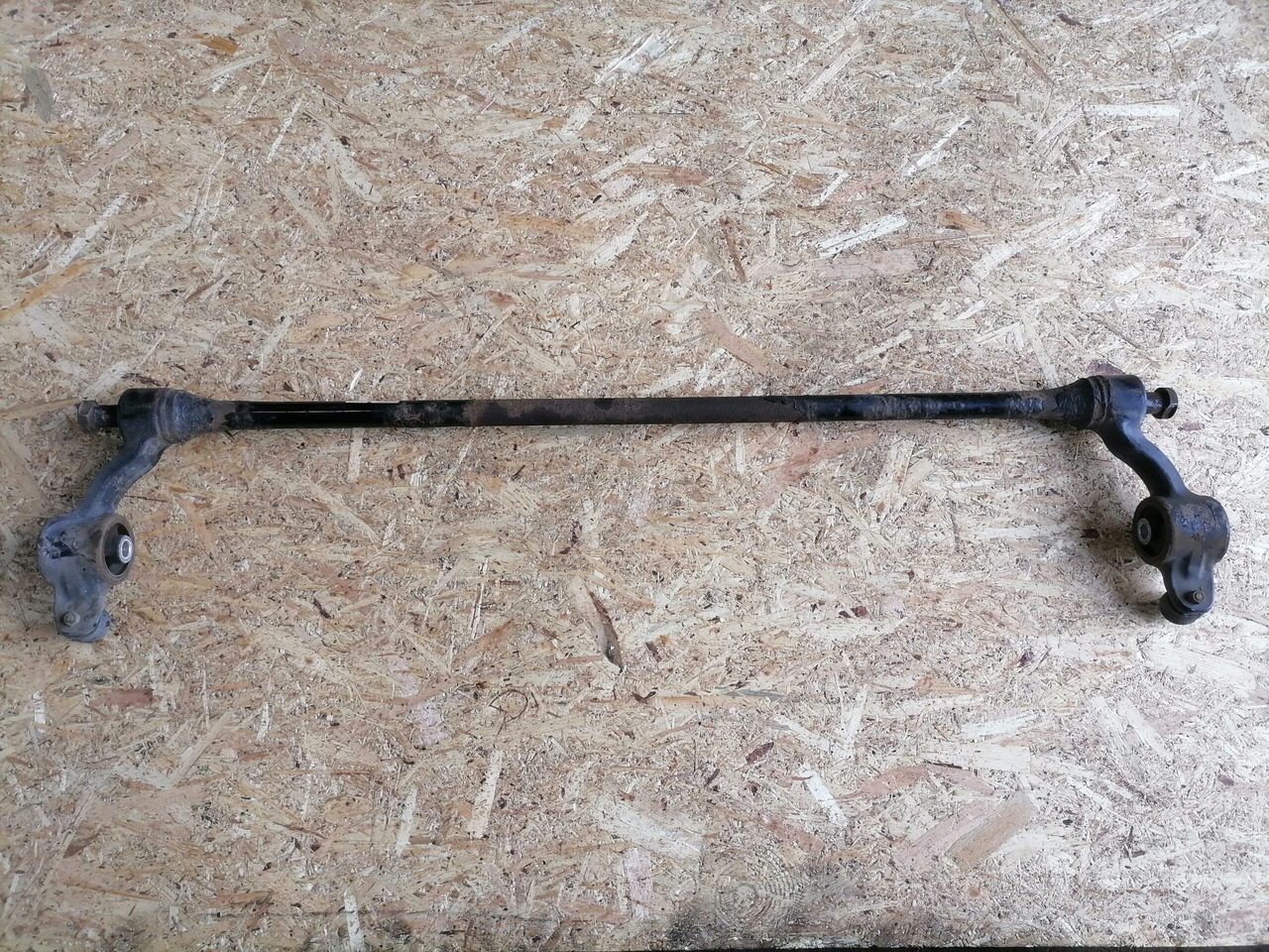 Scania Cab anti-roll bar 1768270 - Suspensión de cabina para Camión: foto 2 Scania Cab anti-roll bar 1768270 - Suspensión de cabina para Camión: foto 2