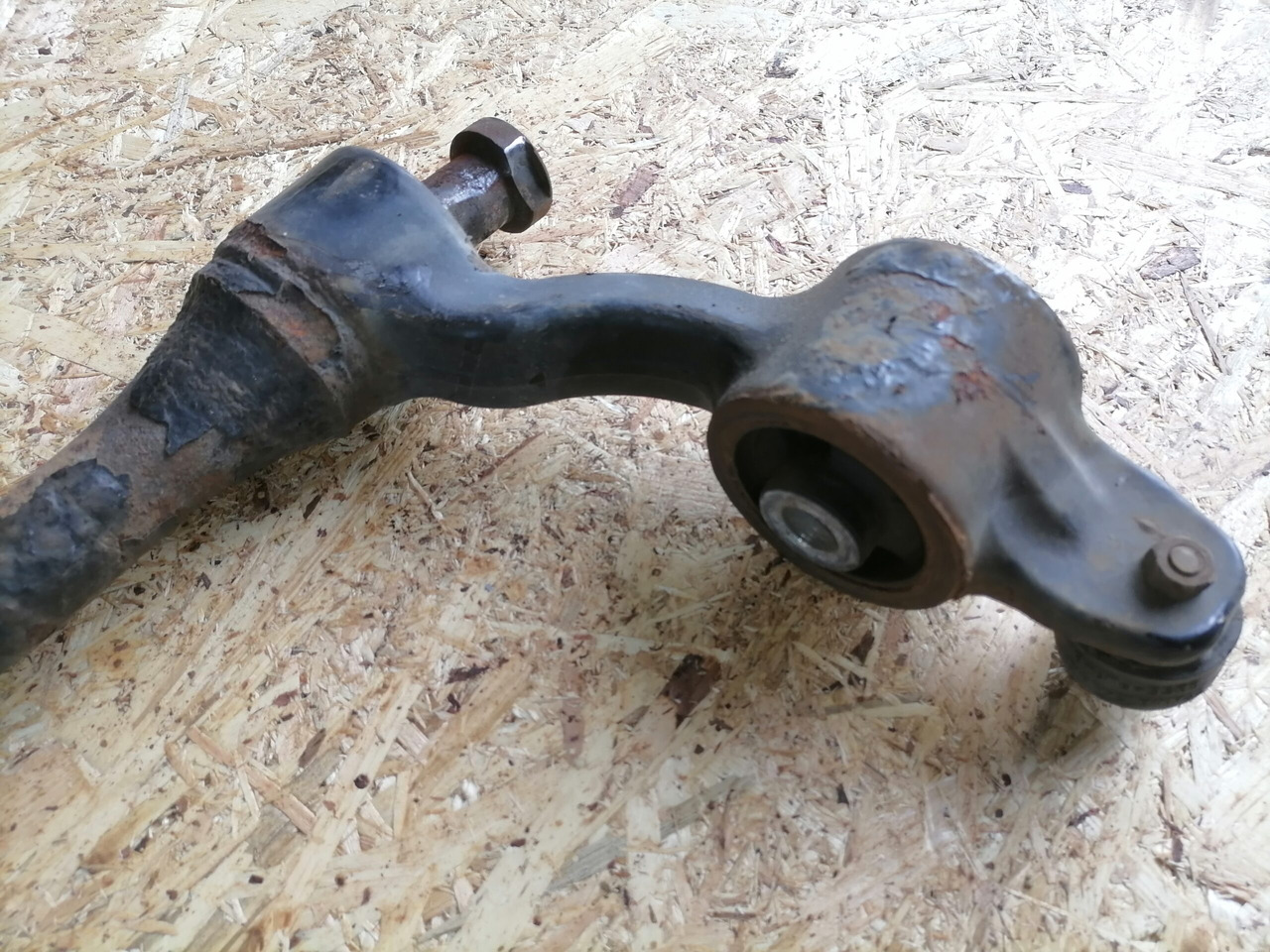 Scania Cab anti-roll bar 1768270 - Suspensión de cabina para Camión: foto 4 Scania Cab anti-roll bar 1768270 - Suspensión de cabina para Camión: foto 4