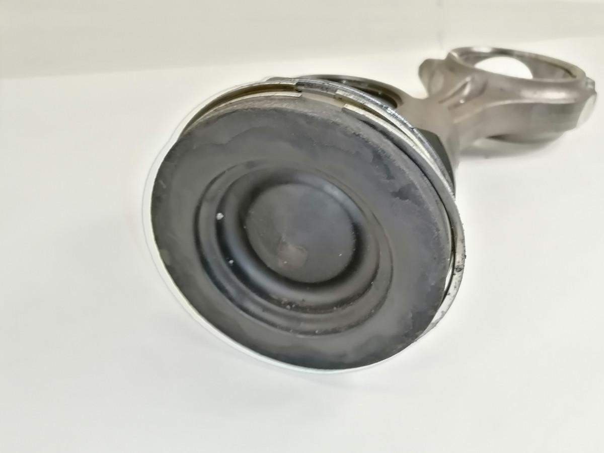 Scania Connecting rod + piston 2428219 - Pistones/ Anillos/ Bujes para Camión: foto 4 Scania Connecting rod + piston 2428219 - Pistones/ Anillos/ Bujes para Camión: foto 4