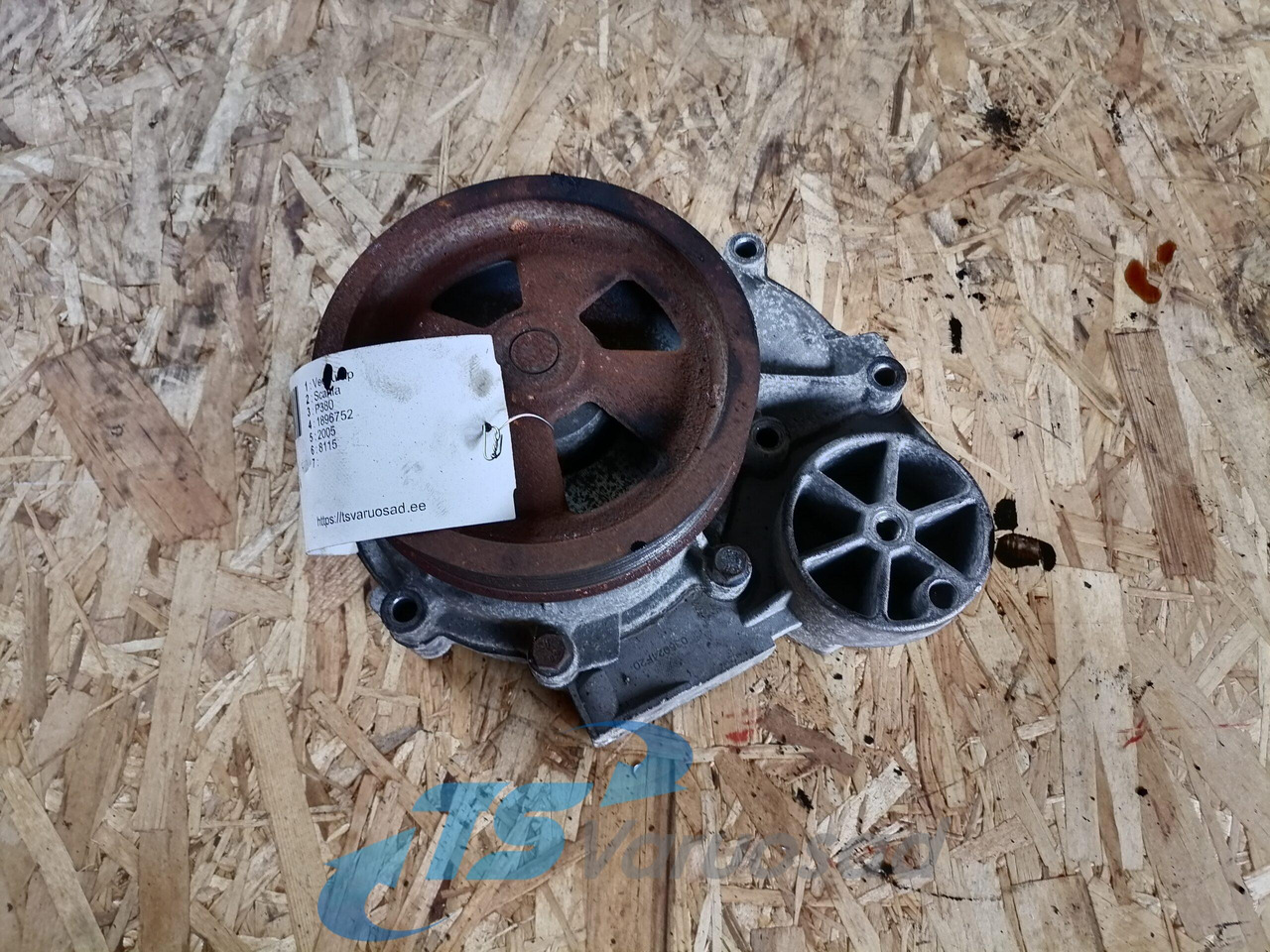 Scania Cooling pump 1896752 - Bomba de refrigerante para Camión: foto 1 Scania Cooling pump 1896752 - Bomba de refrigerante para Camión: foto 1