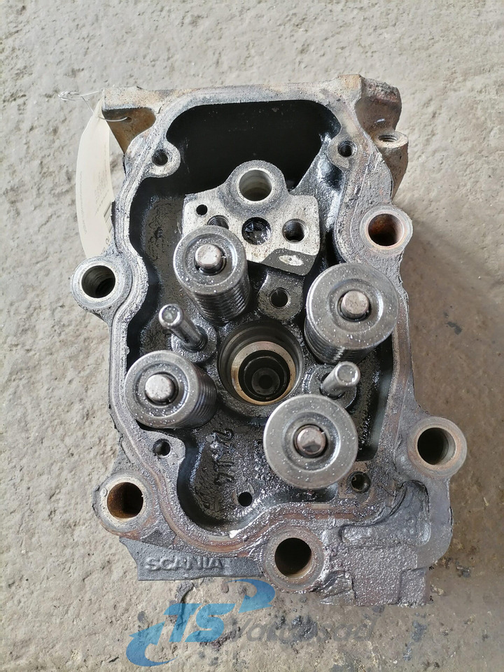 Scania Cylinder head 1522193 - Cabezal de bloque para Camión: foto 4 Scania Cylinder head 1522193 - Cabezal de bloque para Camión: foto 4