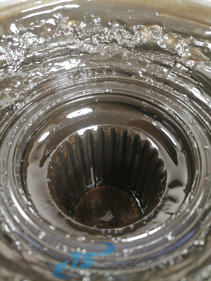 Scania Drive shaft cover 1539231 - Palier para Camión: foto 3 Scania Drive shaft cover 1539231 - Palier para Camión: foto 3