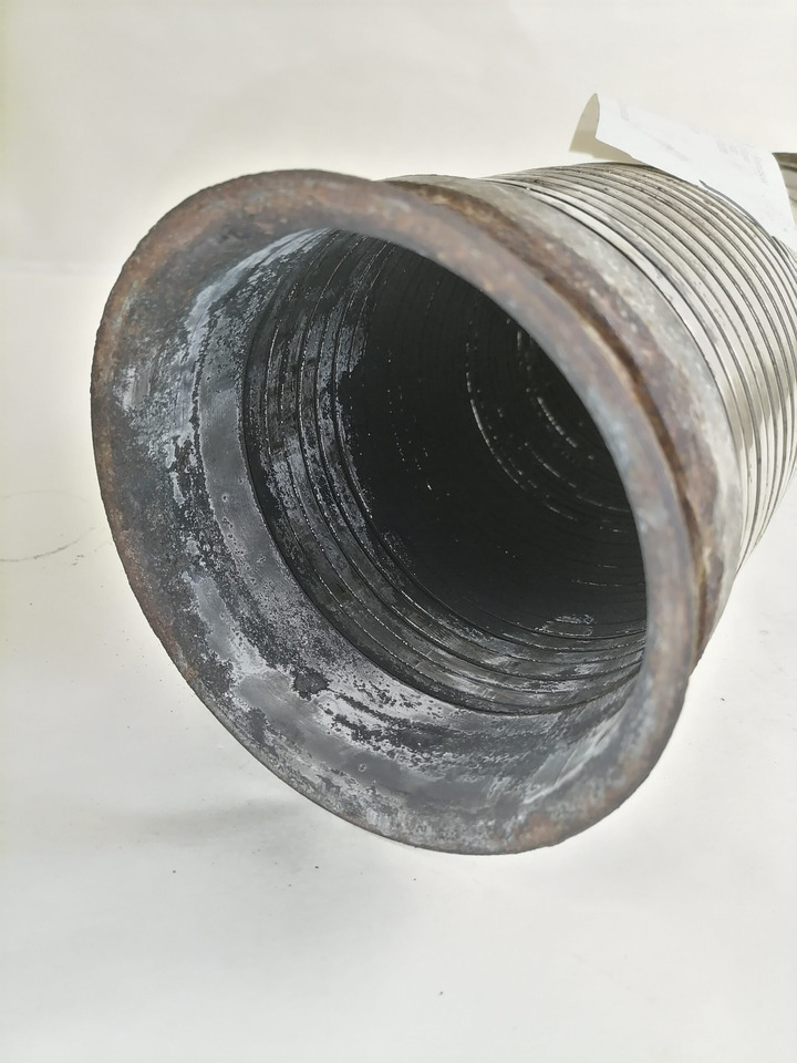 Scania Exhaust pipe 1726289 - Silenciador para Camión: foto 2 Scania Exhaust pipe 1726289 - Silenciador para Camión: foto 2