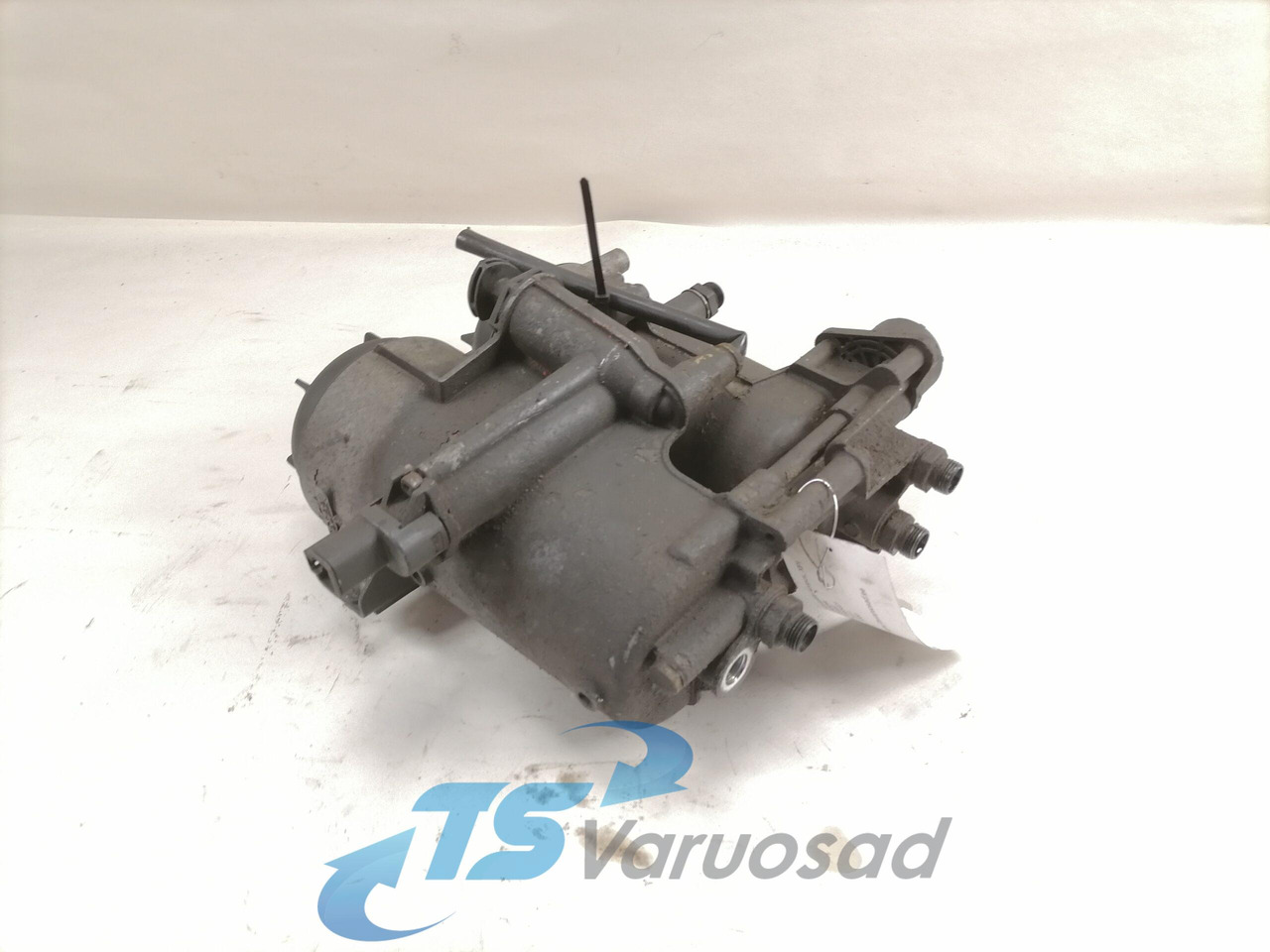 Scania Fuel filter unit 1863221 - Filtro de combustible para Camión: foto 1 Scania Fuel filter unit 1863221 - Filtro de combustible para Camión: foto 1