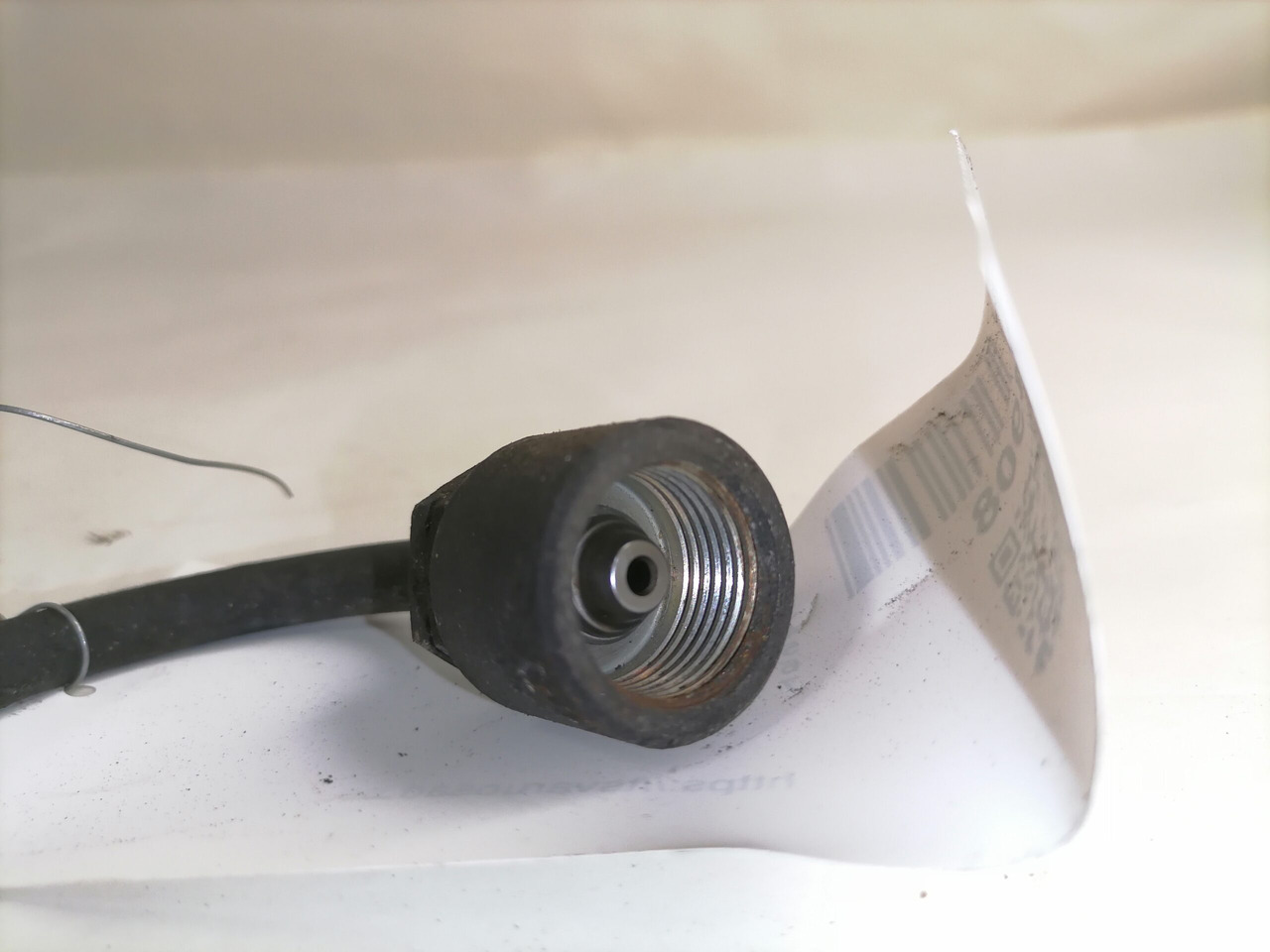 Scania Fuel pipe 1860541 - Sistema de combustible para Camión: foto 3 Scania Fuel pipe 1860541 - Sistema de combustible para Camión: foto 3