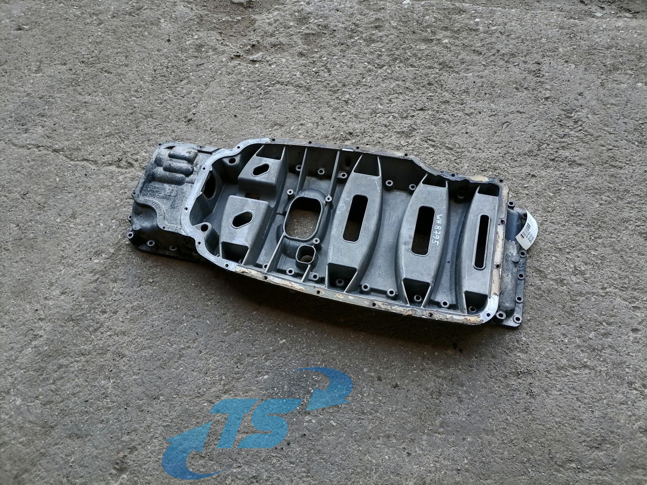 Scania Ladder frame 1762258 - Cárter de aceite para Camión: foto 1 Scania Ladder frame 1762258 - Cárter de aceite para Camión: foto 1