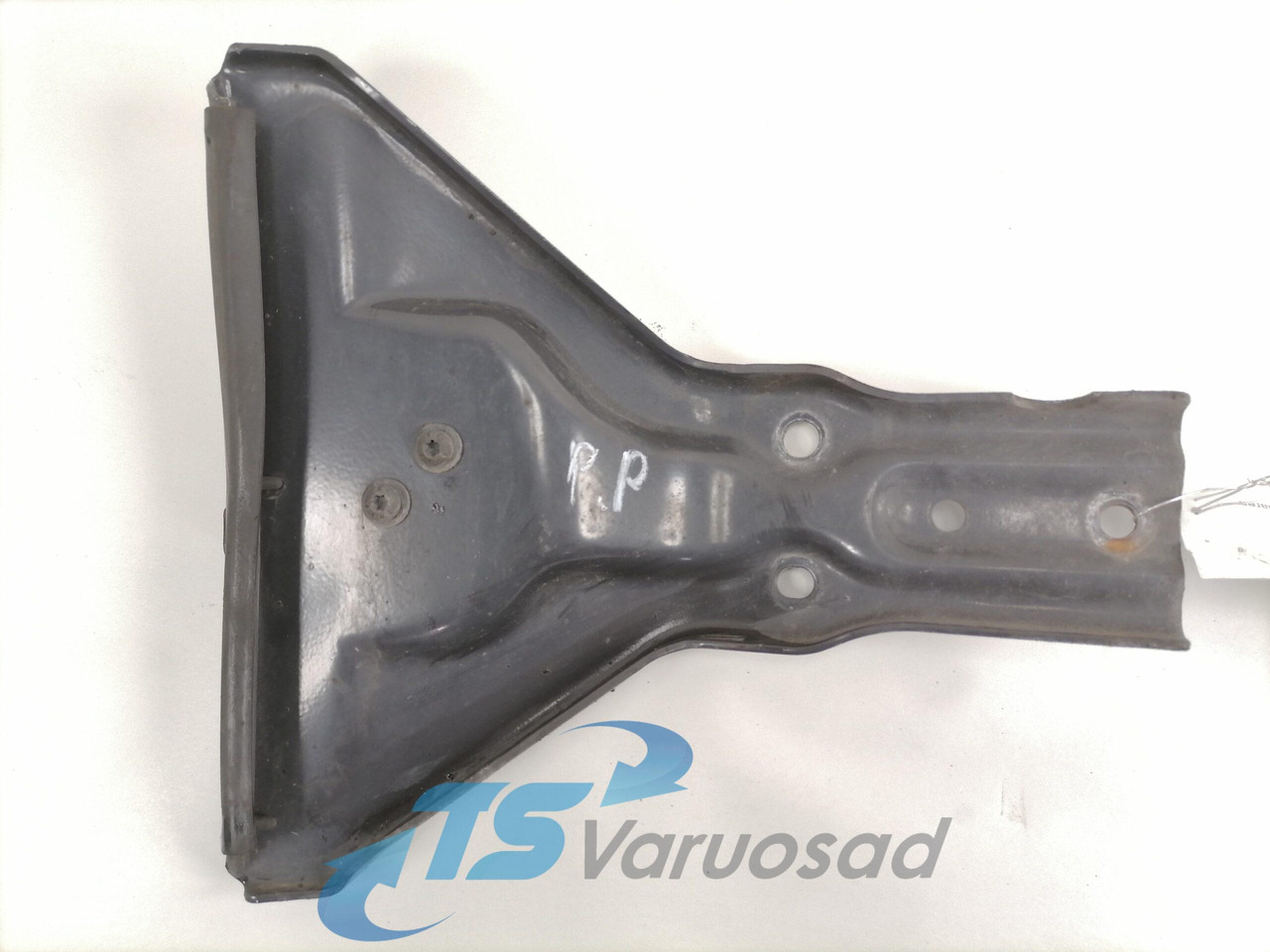 Scania Mudguard bracket 1377439 - Pieza universal para Camión: foto 4 Scania Mudguard bracket 1377439 - Pieza universal para Camión: foto 4
