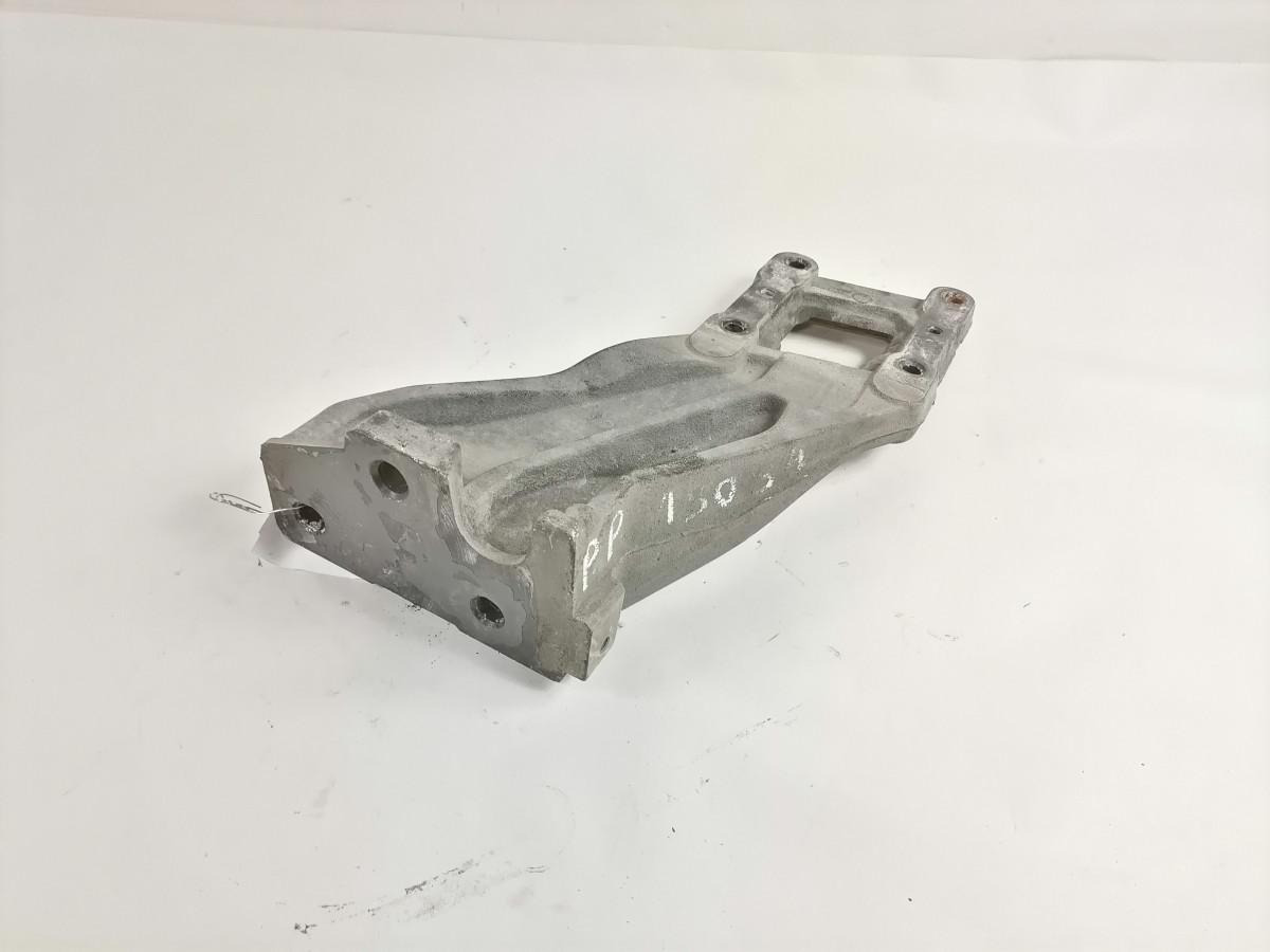 Scania Mudguard bracket 2670305 - Pieza universal para Camión: foto 2 Scania Mudguard bracket 2670305 - Pieza universal para Camión: foto 2