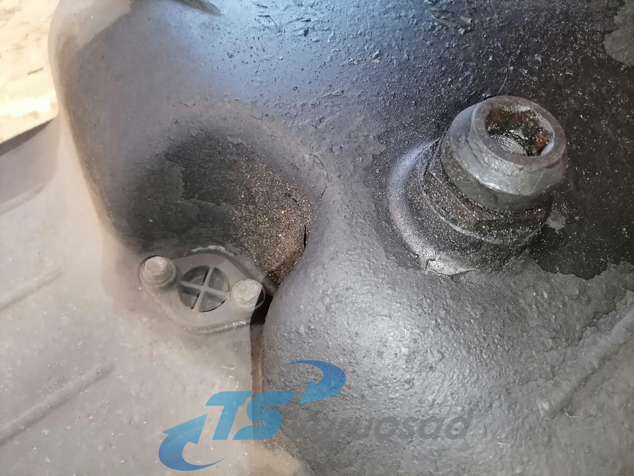Scania Oil sump 2023780 - Cárter de aceite para Camión: foto 4 Scania Oil sump 2023780 - Cárter de aceite para Camión: foto 4