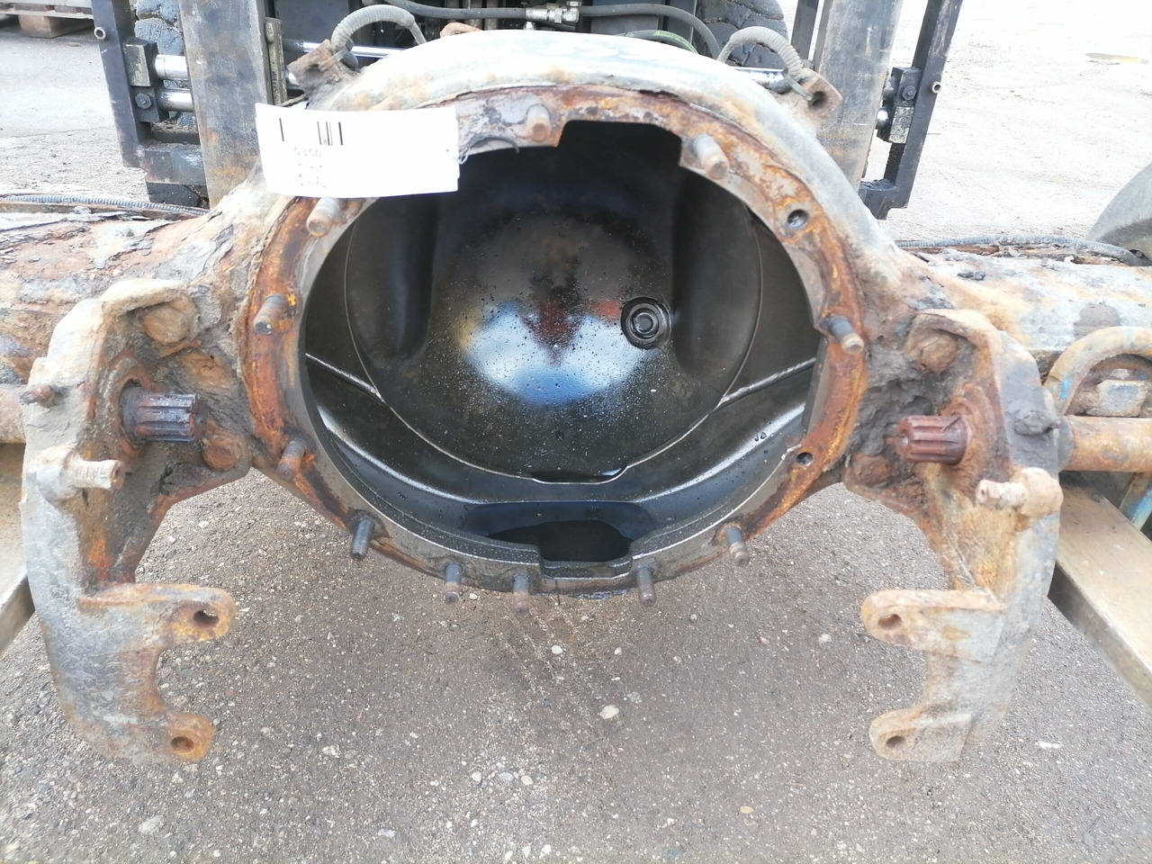 Scania Rear axel housing 1413991 - Eje y piezas para Camión: foto 2 Scania Rear axel housing 1413991 - Eje y piezas para Camión: foto 2