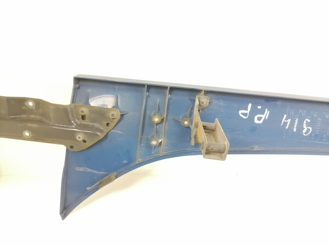 Scania Scania cab wind deflector, right side 1348520 - Aerodinámica/ Spoiler para Camión: foto 3 Scania Scania cab wind deflector, right side 1348520 - Aerodinámica/ Spoiler para Camión: foto 3