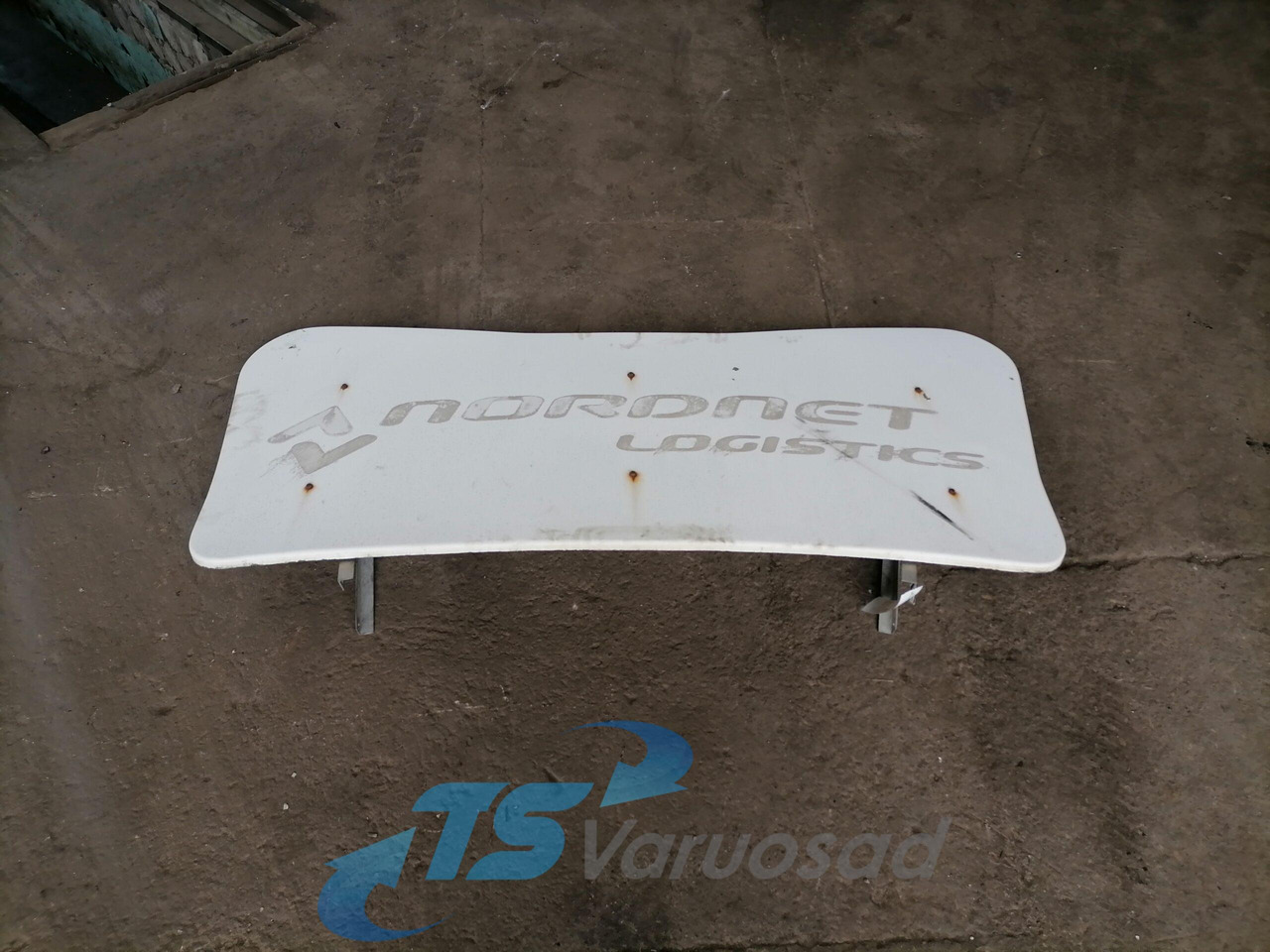 Scania Scania cab wind deflector, roof 12345678 - Aerodinámica/ Spoiler para Camión: foto 1 Scania Scania cab wind deflector, roof 12345678 - Aerodinámica/ Spoiler para Camión: foto 1
