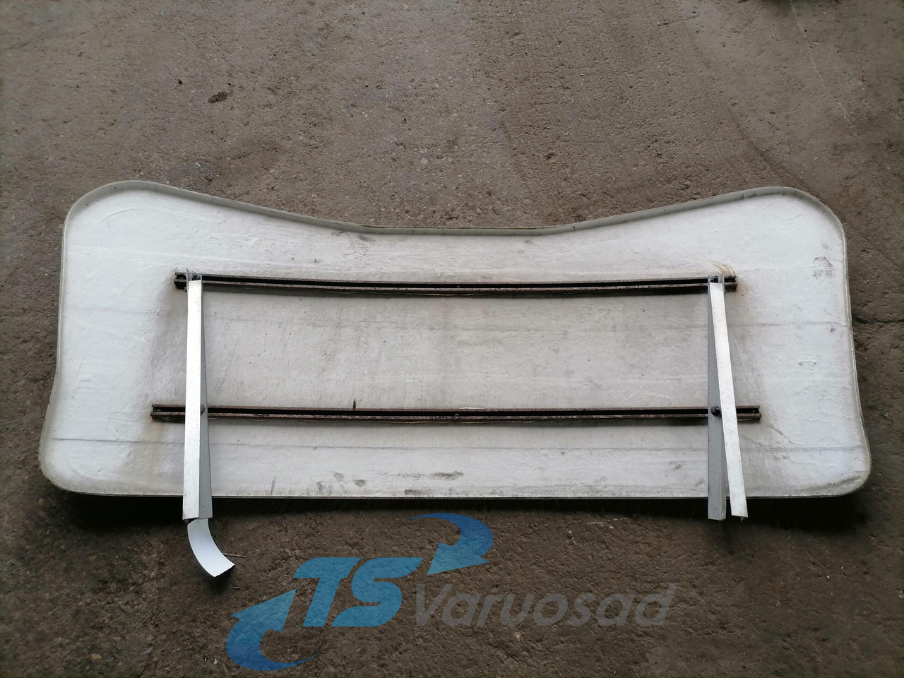 Scania Scania cab wind deflector, roof 12345678 - Aerodinámica/ Spoiler para Camión: foto 2 Scania Scania cab wind deflector, roof 12345678 - Aerodinámica/ Spoiler para Camión: foto 2