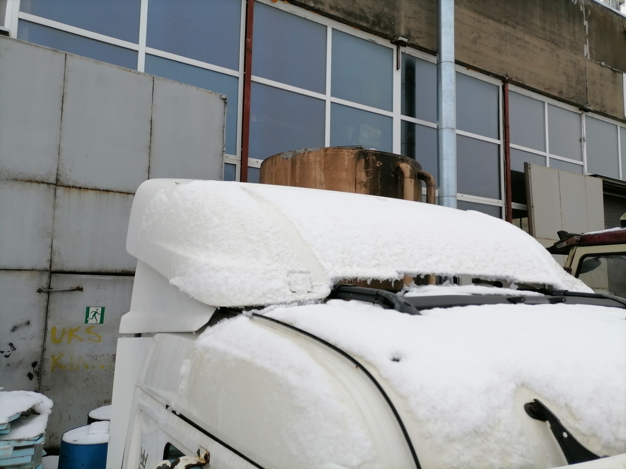 Scania Scania cab wind deflector, roof 1757973 - Aerodinámica/ Spoiler para Camión: foto 1 Scania Scania cab wind deflector, roof 1757973 - Aerodinámica/ Spoiler para Camión: foto 1