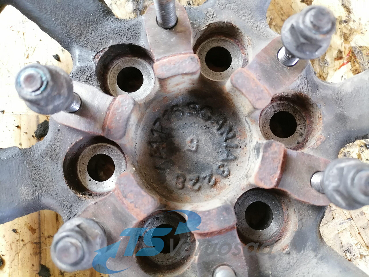 Scania Timing gear 1411716 - Motor y piezas para Camión: foto 3 Scania Timing gear 1411716 - Motor y piezas para Camión: foto 3