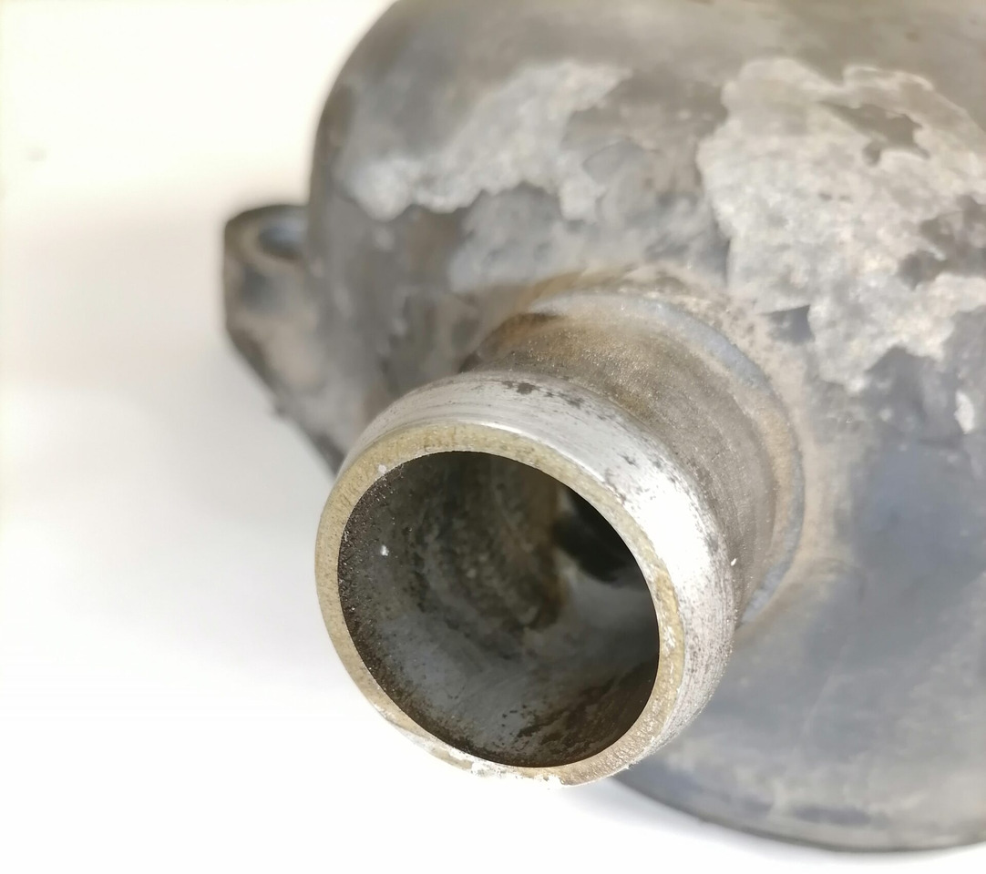 Scania Valve cover 1517928 - Cabezal de bloque para Camión: foto 2 Scania Valve cover 1517928 - Cabezal de bloque para Camión: foto 2