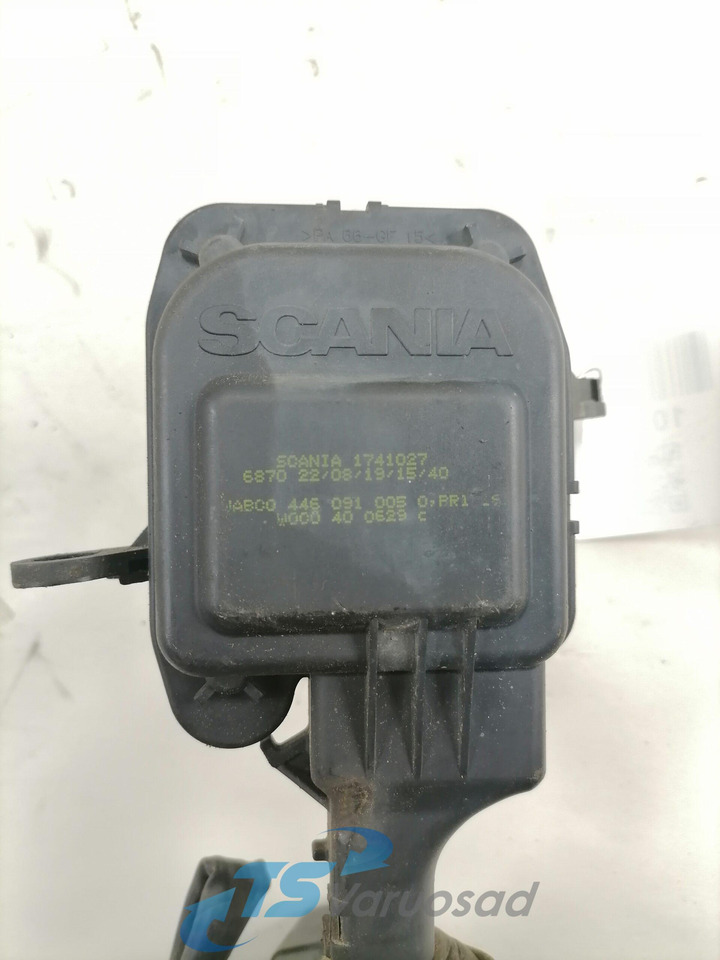 Scania Water valve 1741027 - Calefacción/ Ventilación para Camión: foto 2 Scania Water valve 1741027 - Calefacción/ Ventilación para Camión: foto 2