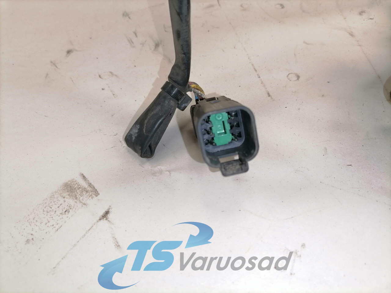 Scania Water valve 1741027 - Calefacción/ Ventilación para Camión: foto 4 Scania Water valve 1741027 - Calefacción/ Ventilación para Camión: foto 4