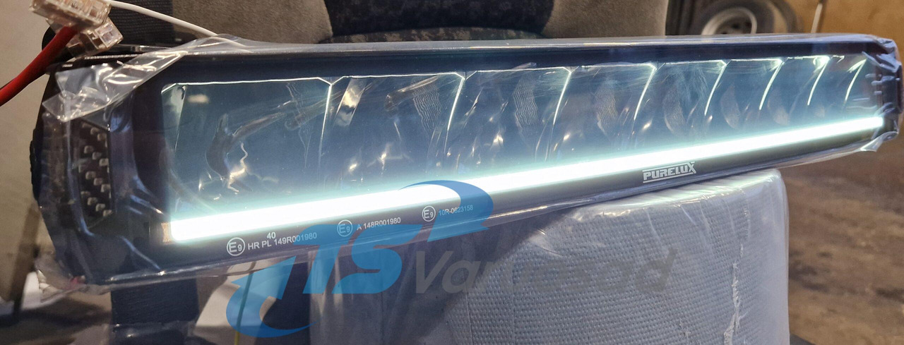 Universaalne Lisatuli PURELUX road curved 550 10539 - Pieza universal para Camión: foto 5 Universaalne Lisatuli PURELUX road curved 550 10539 - Pieza universal para Camión: foto 5