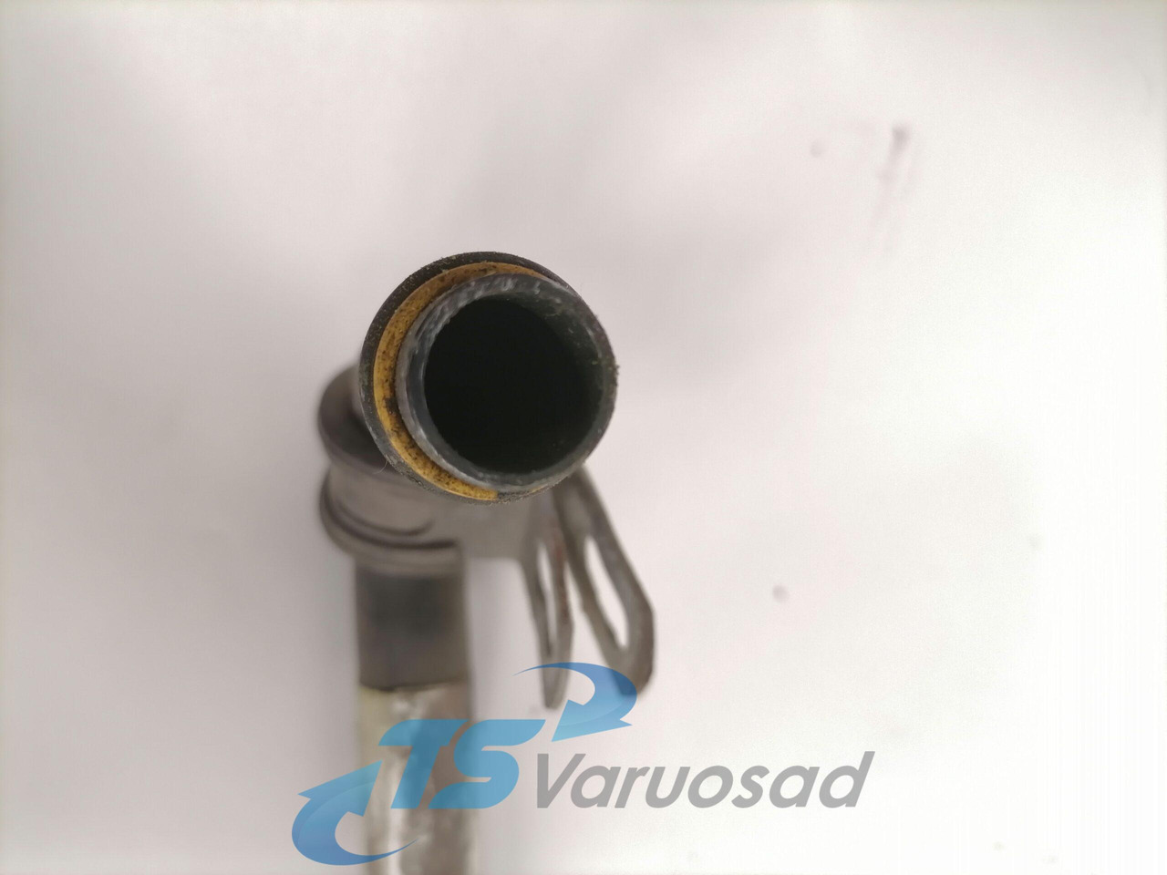 Volvo A/C pipe 20498305 - Calefacción/ Ventilación para Camión: foto 3 Volvo A/C pipe 20498305 - Calefacción/ Ventilación para Camión: foto 3