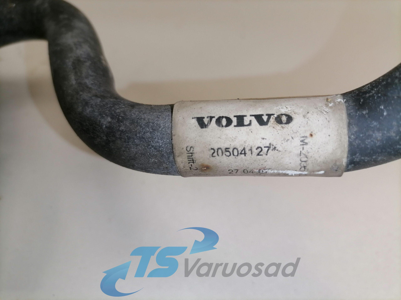 Volvo A/C pipe 20504127 - Calefacción/ Ventilación para Camión: foto 2 Volvo A/C pipe 20504127 - Calefacción/ Ventilación para Camión: foto 2