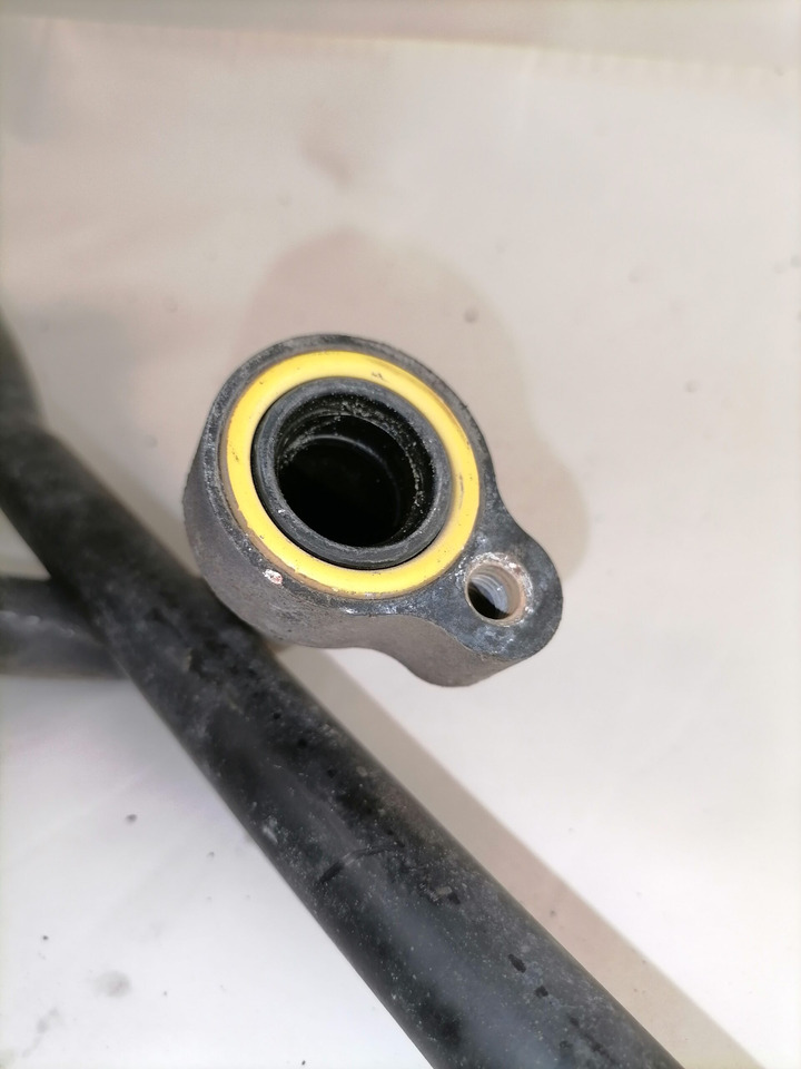 Volvo A/C pipe 20504127 - Calefacción/ Ventilación para Camión: foto 4 Volvo A/C pipe 20504127 - Calefacción/ Ventilación para Camión: foto 4
