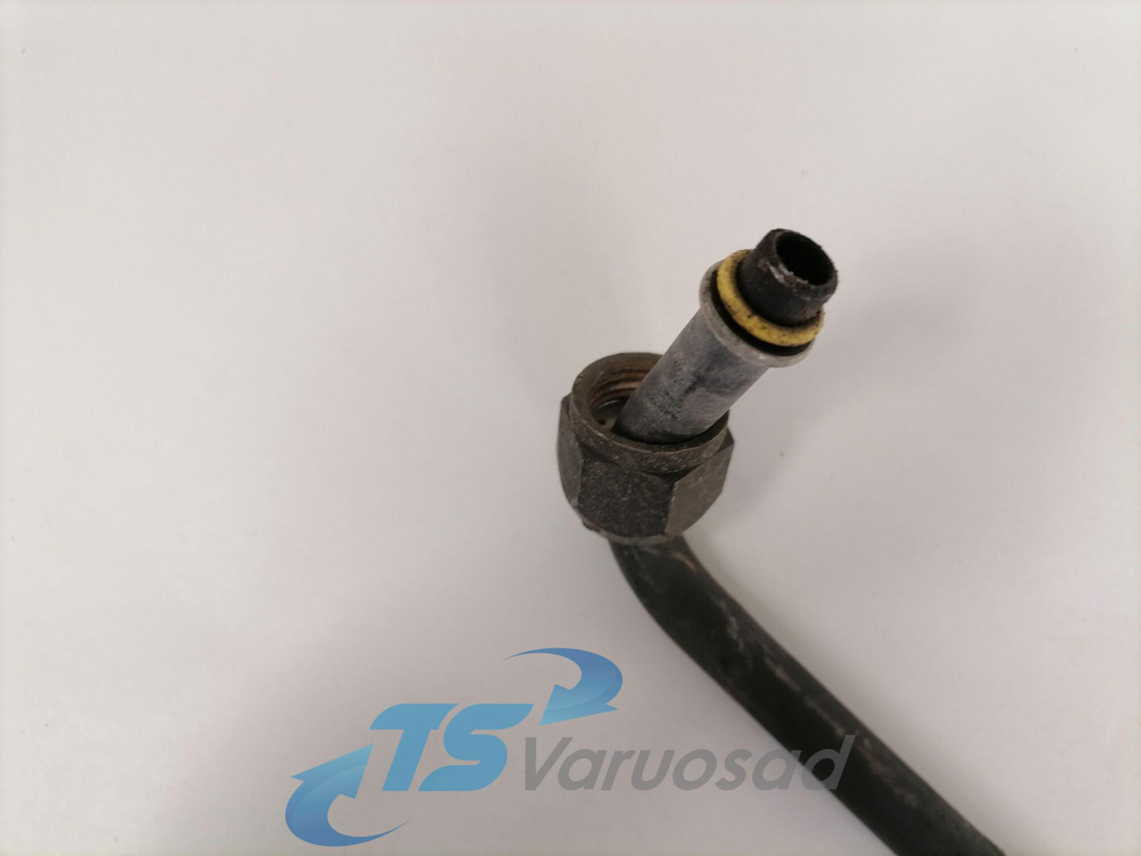 Volvo A/C pipe 20516062 - Calefacción/ Ventilación para Camión: foto 2 Volvo A/C pipe 20516062 - Calefacción/ Ventilación para Camión: foto 2