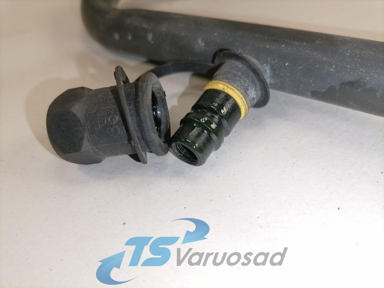 Volvo A/C pipe 20708192 - Calefacción/ Ventilación para Camión: foto 2 Volvo A/C pipe 20708192 - Calefacción/ Ventilación para Camión: foto 2