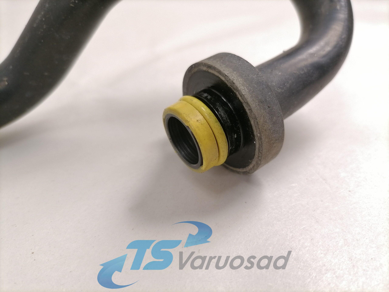 Volvo A/C pipe 84054039 - Calefacción/ Ventilación para Camión: foto 2 Volvo A/C pipe 84054039 - Calefacción/ Ventilación para Camión: foto 2
