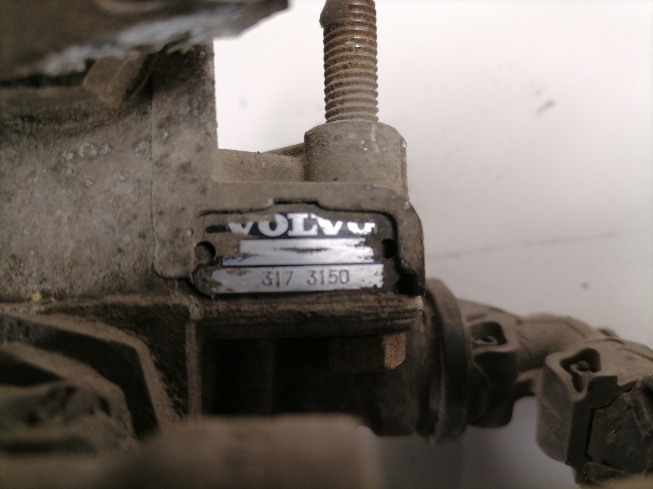 Volvo Air pressure control valve 3173150 - Válvula de freno para Camión: foto 3 Volvo Air pressure control valve 3173150 - Válvula de freno para Camión: foto 3