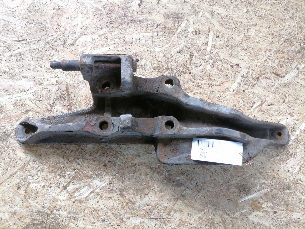 Volvo Air suspension bracket 20428752 - Eje y piezas para Camión: foto 1 Volvo Air suspension bracket 20428752 - Eje y piezas para Camión: foto 1