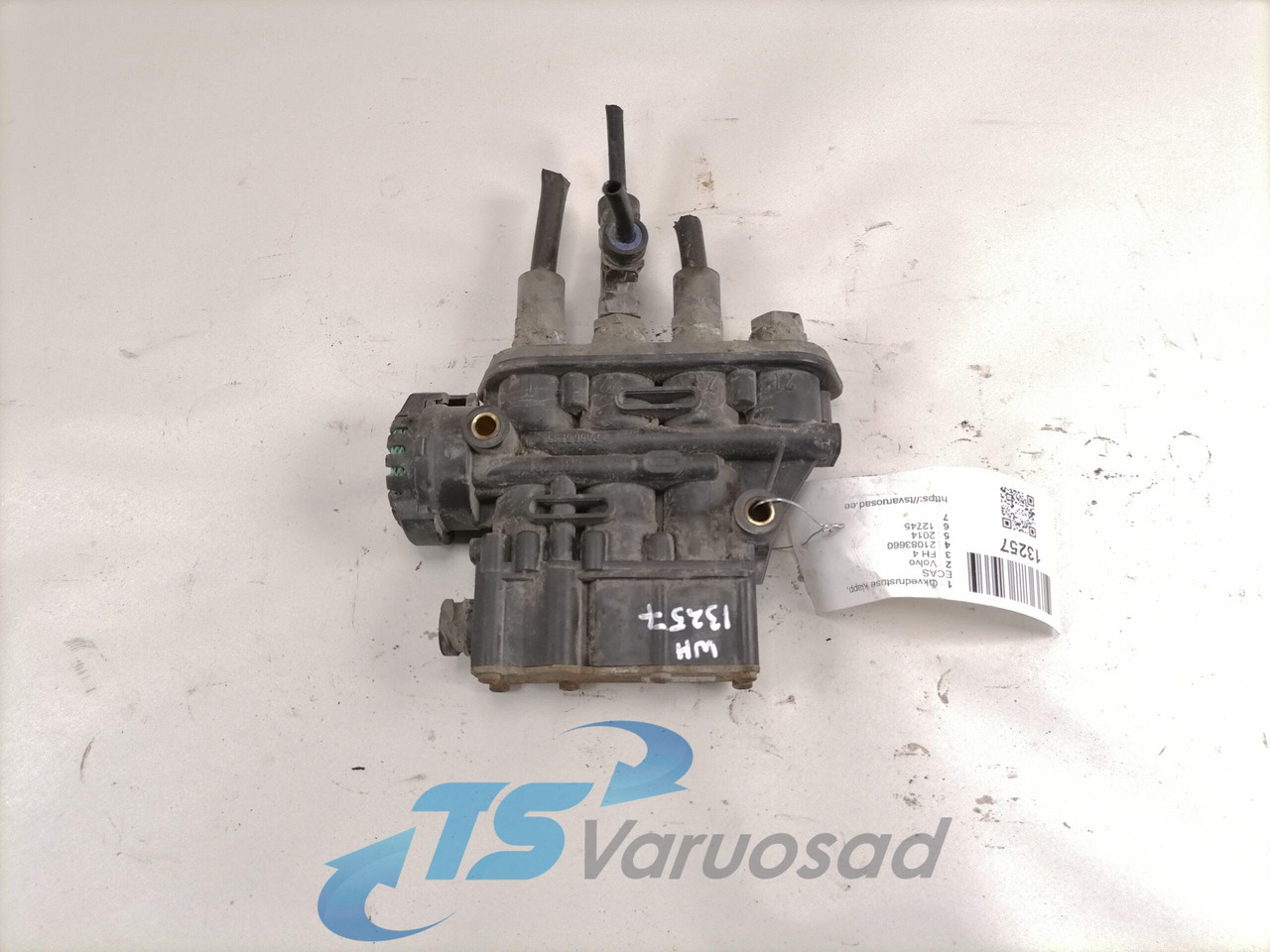 Volvo Air suspension control valve, ECAS 21083660 - Válvula de freno para Camión: foto 1 Volvo Air suspension control valve, ECAS 21083660 - Válvula de freno para Camión: foto 1