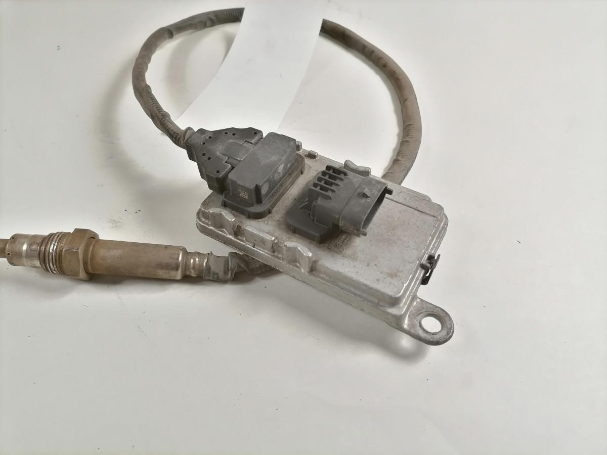 Volvo Andur, NOX AAA2070810077 - Sensor para Camión: foto 3 Volvo Andur, NOX AAA2070810077 - Sensor para Camión: foto 3