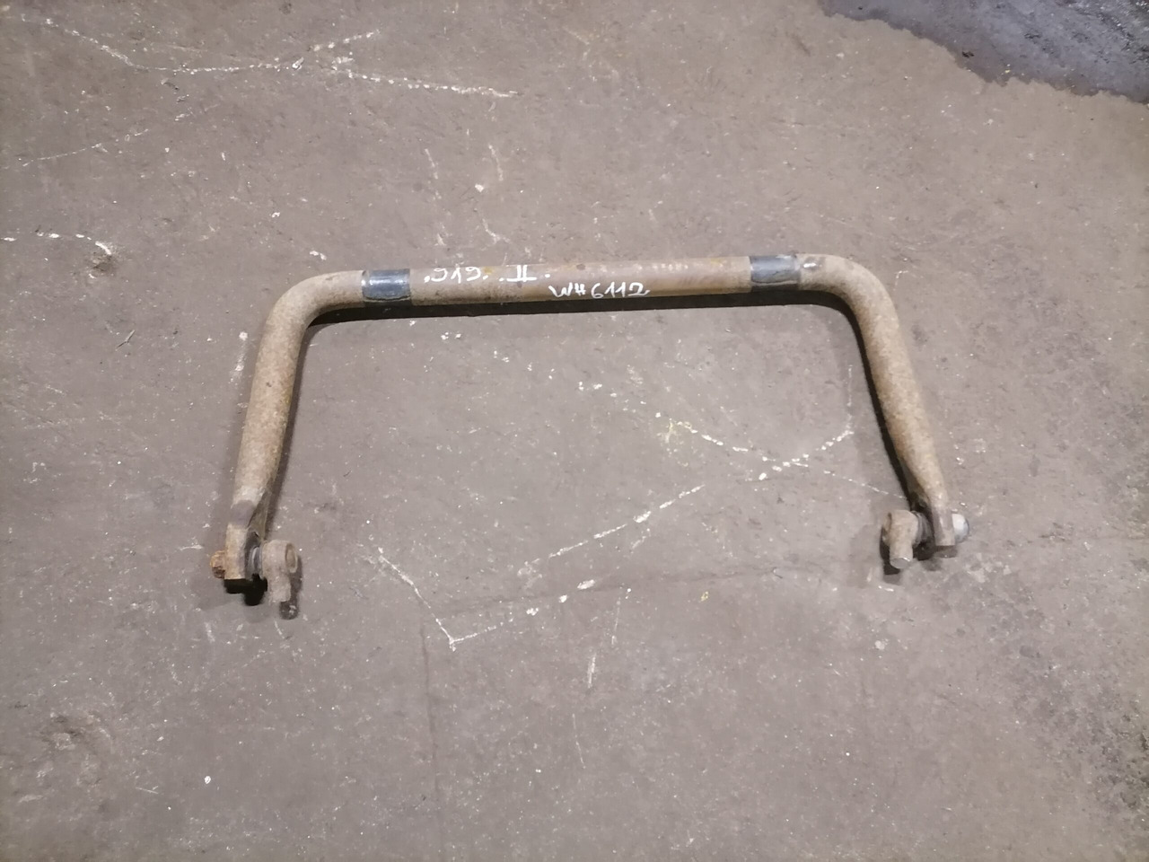 Volvo Anti-roll bar 21176258 - Barra estabilizadora para Camión: foto 1 Volvo Anti-roll bar 21176258 - Barra estabilizadora para Camión: foto 1