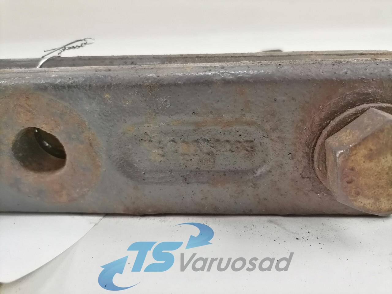 Volvo Anti-roll bar bracket 20812093 - Barra estabilizadora para Camión: foto 2 Volvo Anti-roll bar bracket 20812093 - Barra estabilizadora para Camión: foto 2
