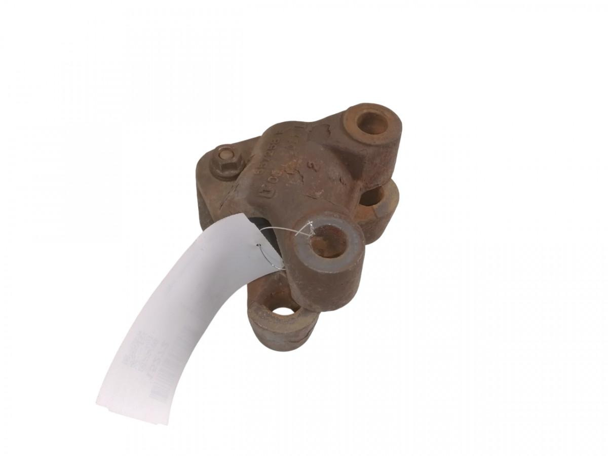 Volvo Anti-roll bar bracket 557258 - Barra estabilizadora para Camión: foto 1 Volvo Anti-roll bar bracket 557258 - Barra estabilizadora para Camión: foto 1