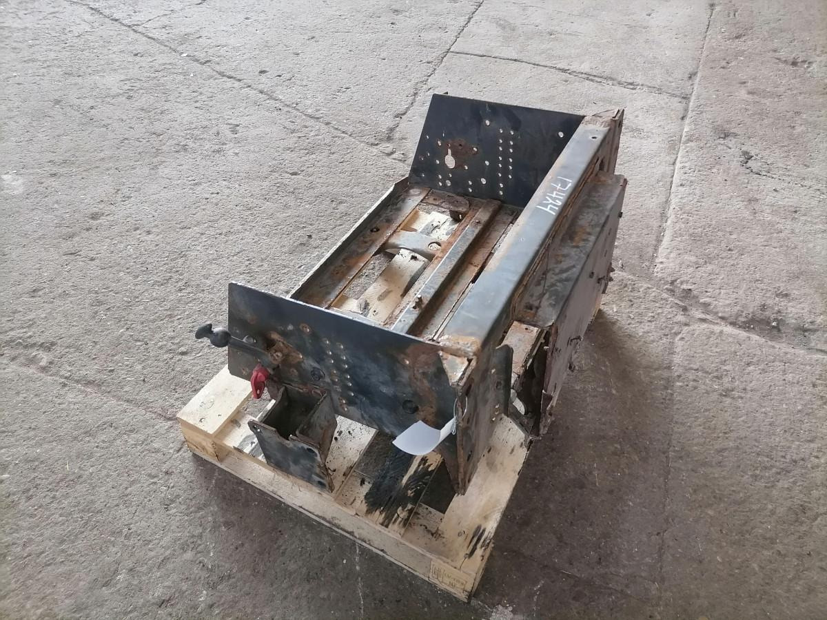 Volvo Battery box 82242298 - Acumulador para Camión: foto 5 Volvo Battery box 82242298 - Acumulador para Camión: foto 5